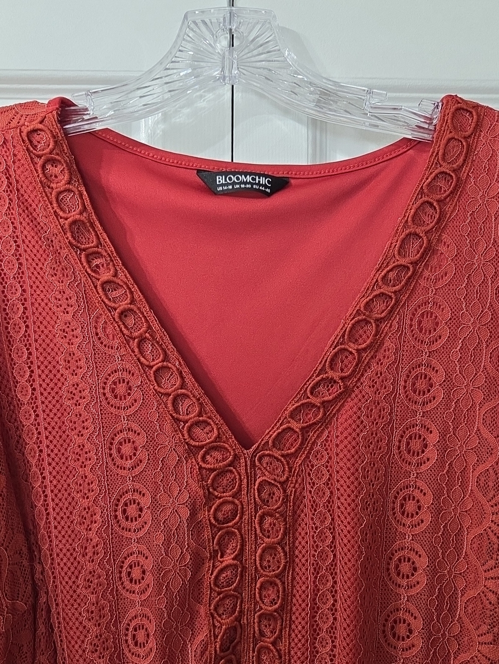 BloomChic Russet Lace V-Neck Peplum Drawstring Top, Size XL-14-16 - Picture 3 of 12